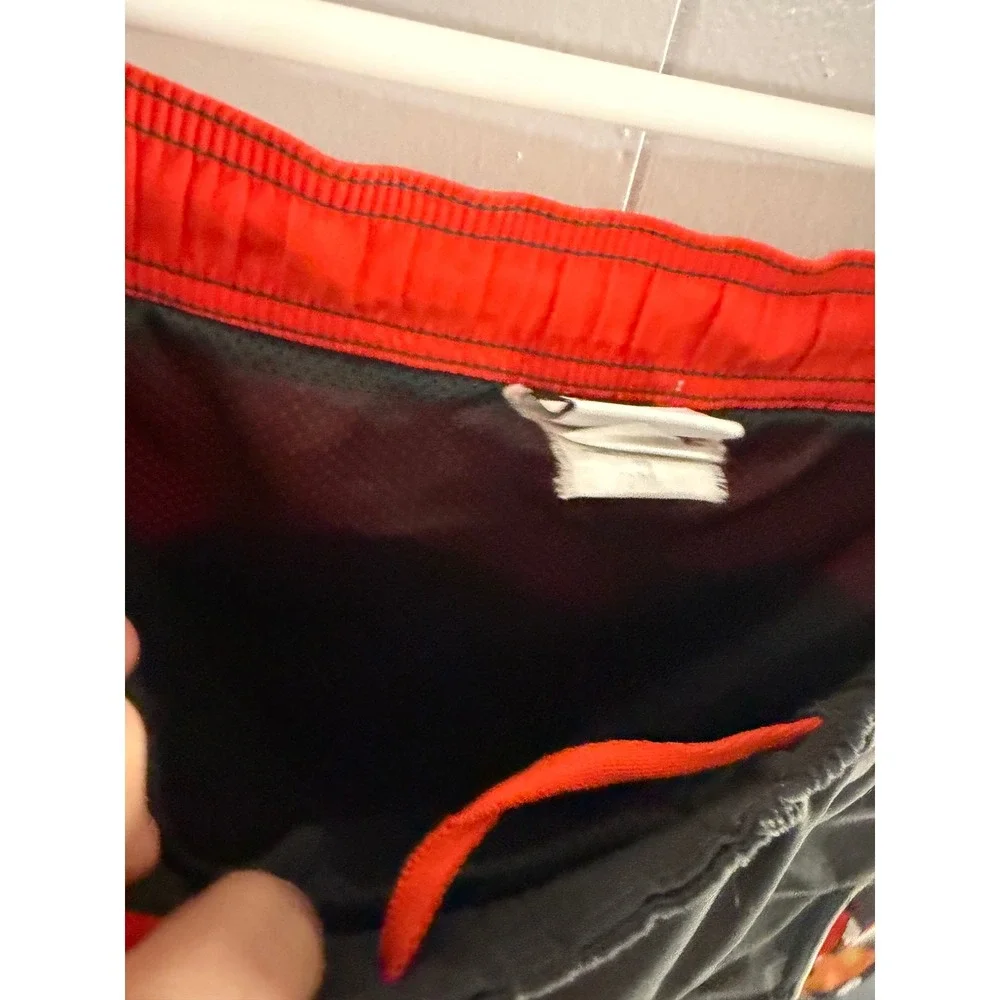Nike Swim Trunks Mens Medium Grey Red‎ Orange Floral Mesh Lined Board Shorts